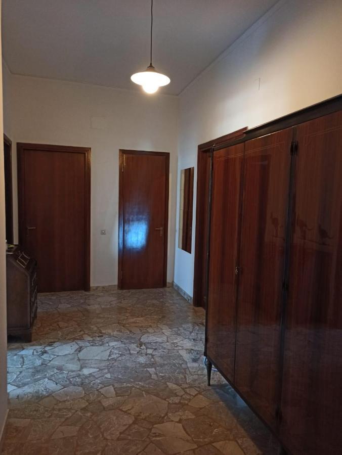Ferienwohnung Casa Vacanze Giulia A Careggi Wi-Fi Florenz Exterior foto